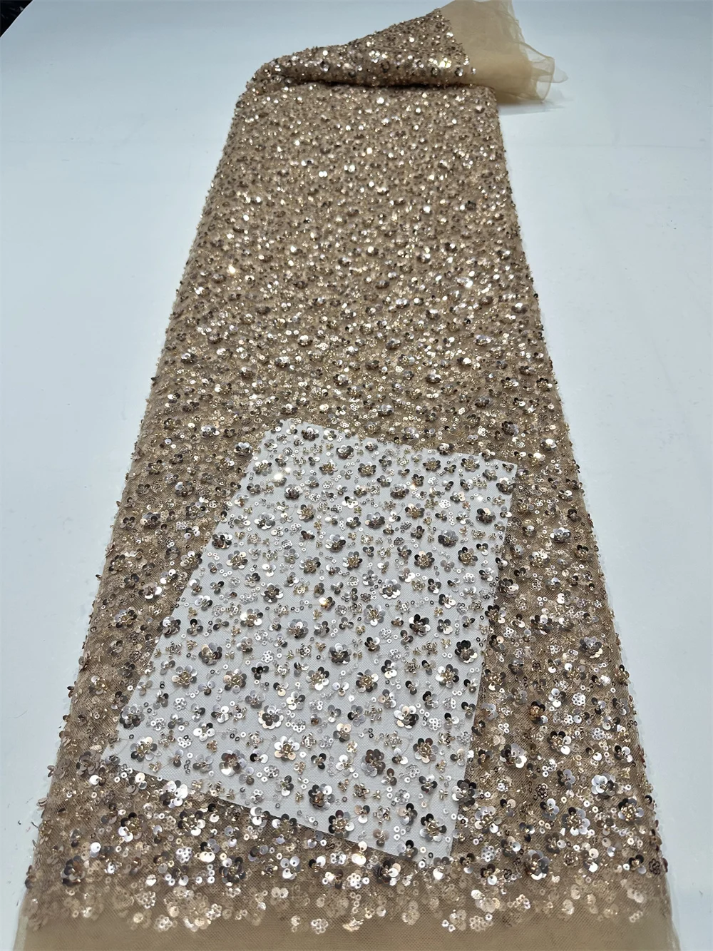 Glitter Tablecloth - ผ้าลูกไม้แอฟริกัน 2026 ประดับเลื่อมทอง ปักลายลูกปัด สำหรับเจ้าบ่าวเจ้าสาวชาวไนจีเรีย ผ้าลูกไม้ฝรั่งเศสคุณภาพสูงสำหรับงานแต่งงาน