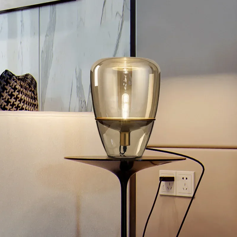 โคมไฟตั้งโต๊ะแก้วภาษาเช็คคํา D - Led Balloon Light บทวิจารณ์และราคา
